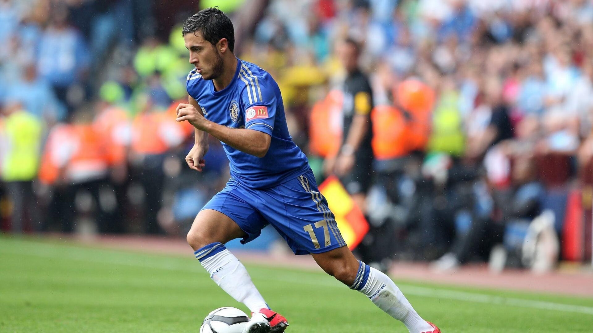 欧冠八强首回合：本菲卡主场被逼平 葡萄牙媒体怒批裁判